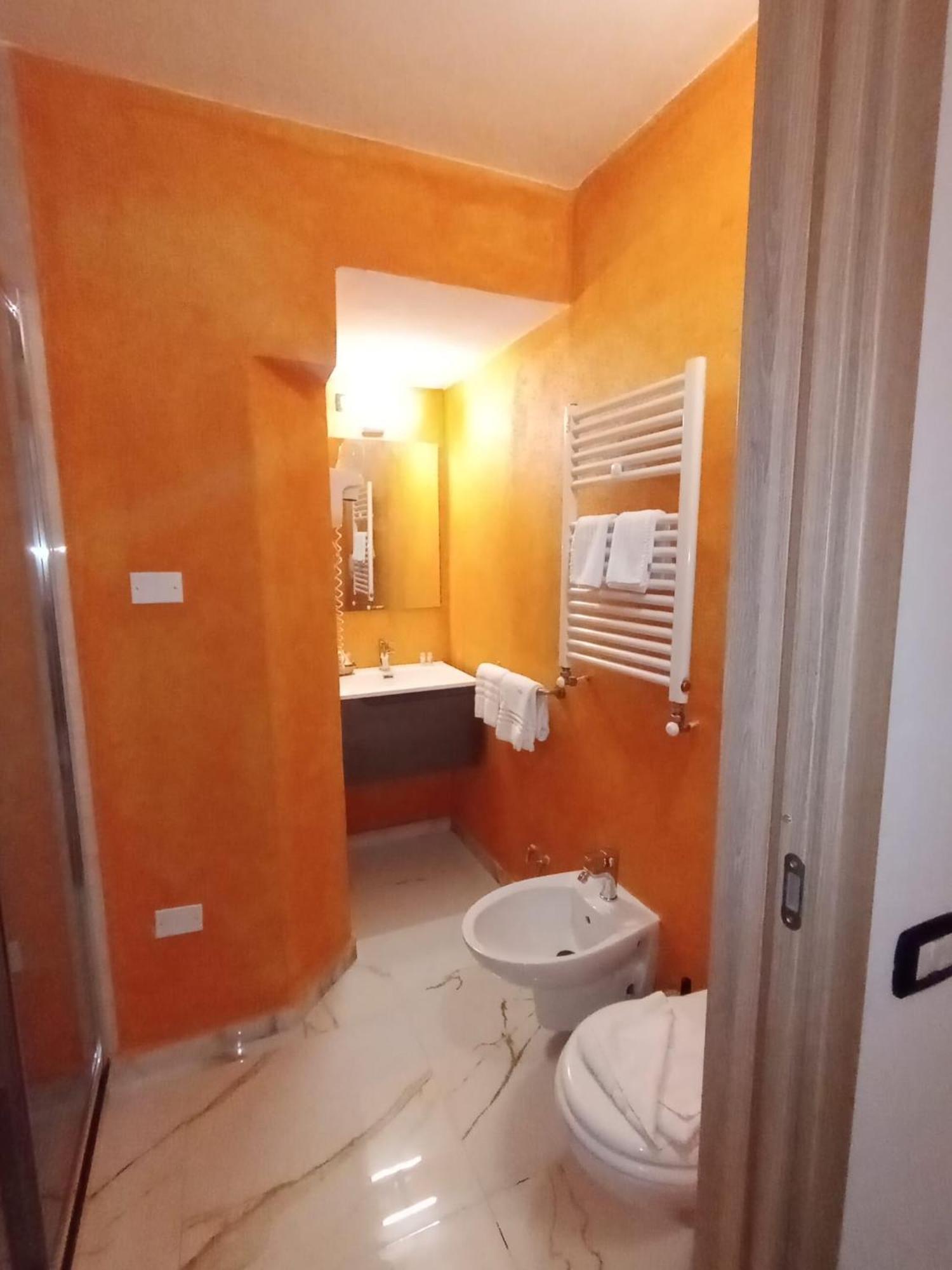 Hotel Veronese Genoa Ngoại thất bức ảnh