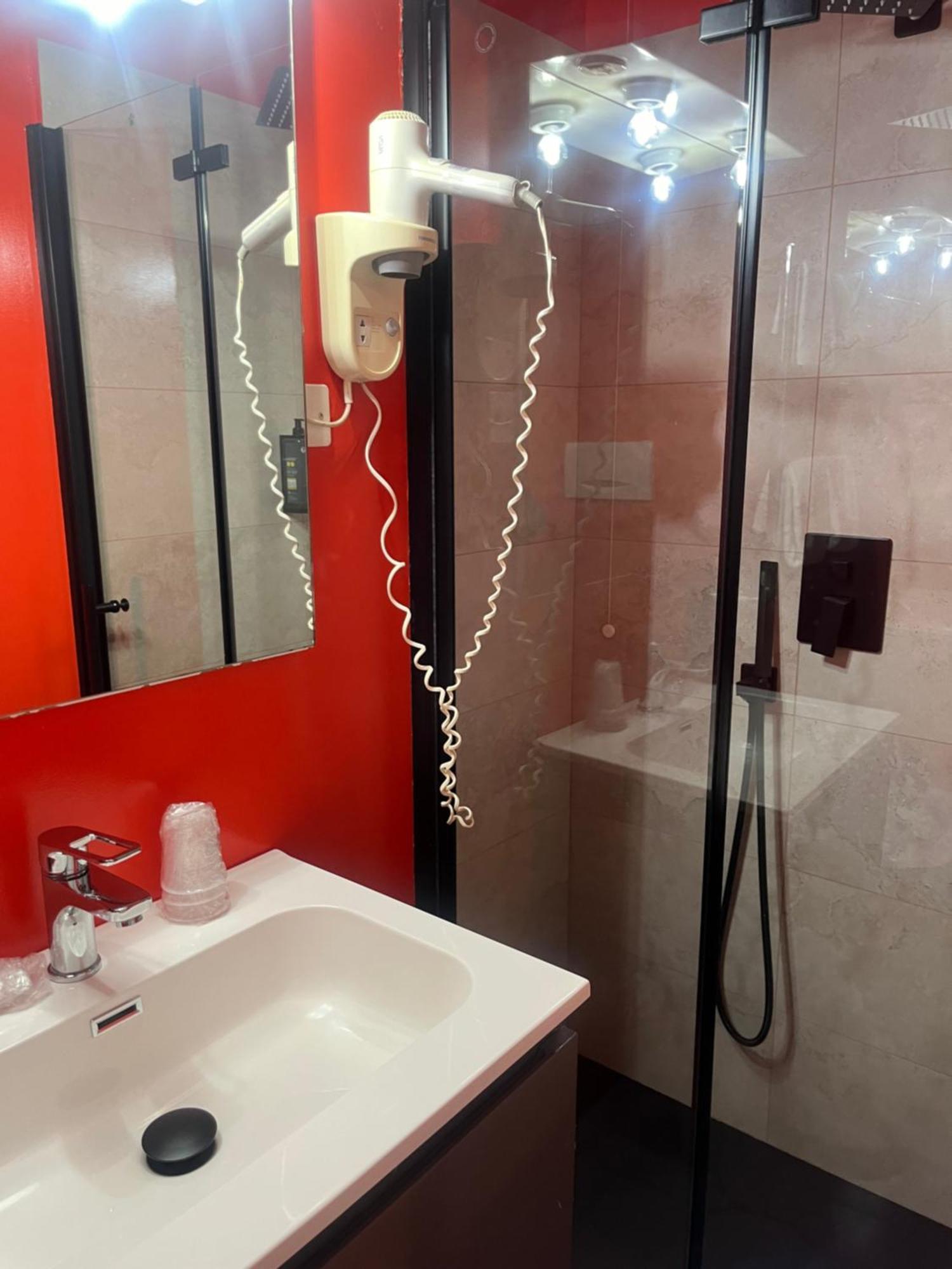 Hotel Veronese Genoa Ngoại thất bức ảnh