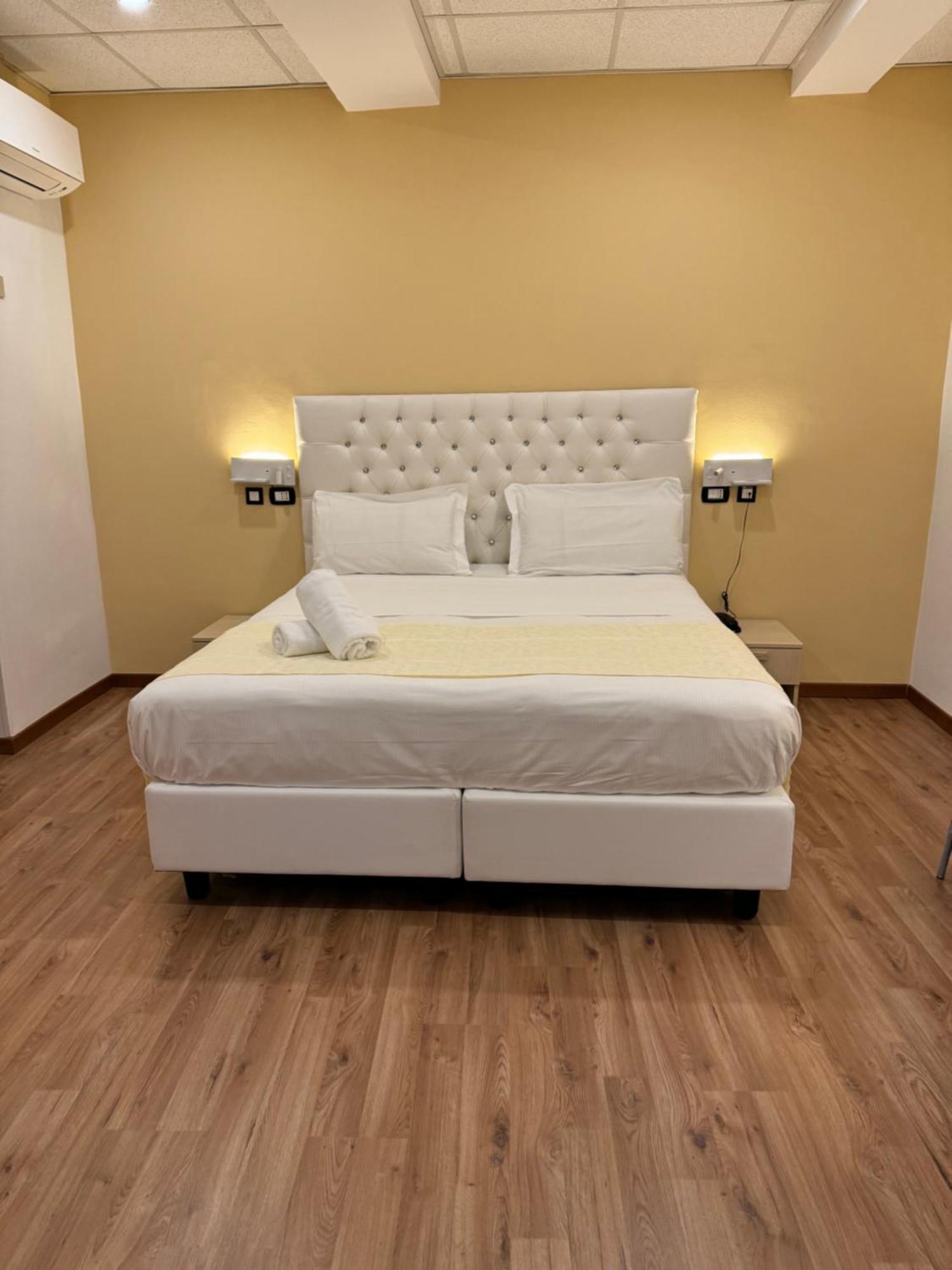 Hotel Veronese Genoa Ngoại thất bức ảnh